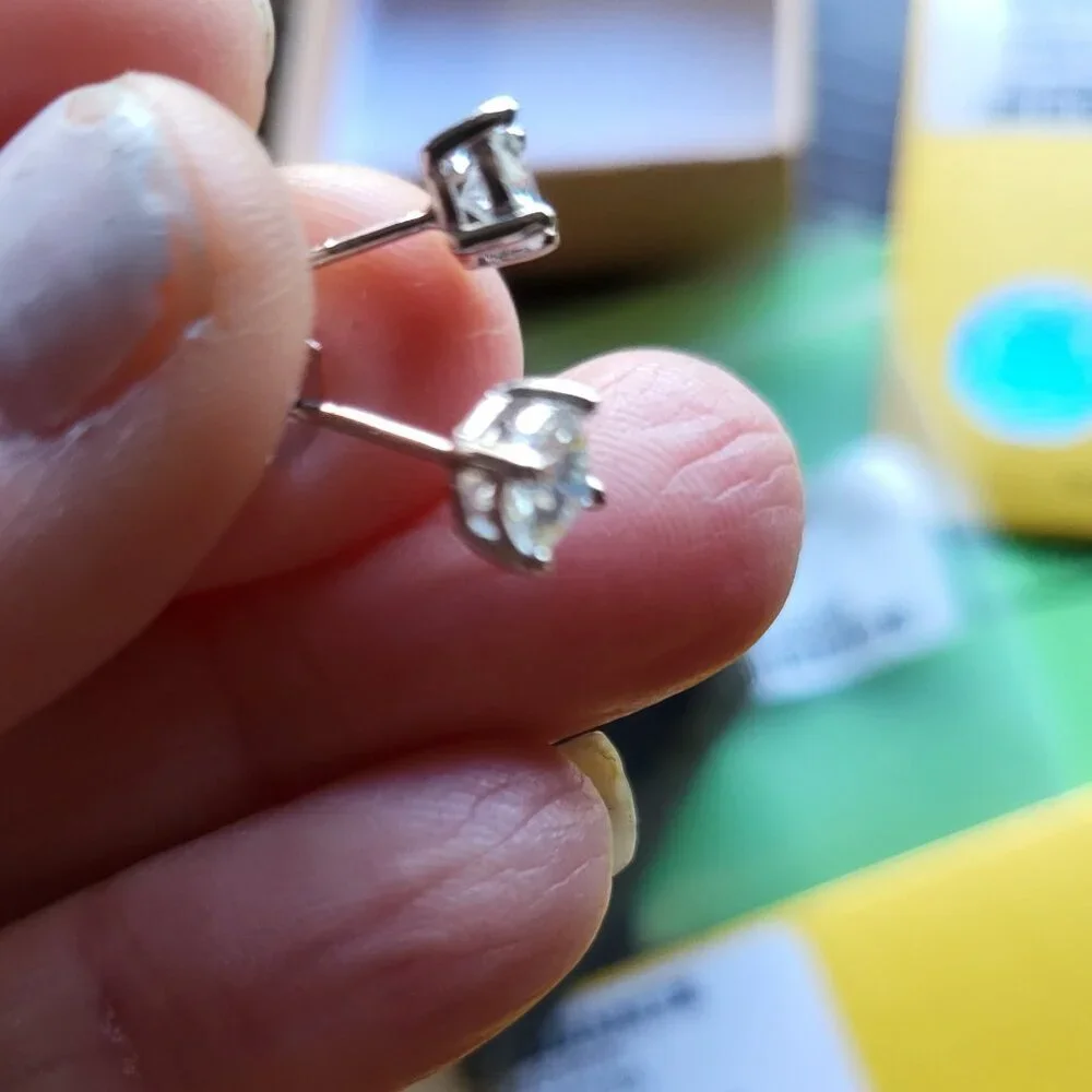 1 CARAT TOTAL WEIGHT CERTIFIED MOISSANITE EARRINGS NWT - Picture 5 of 8